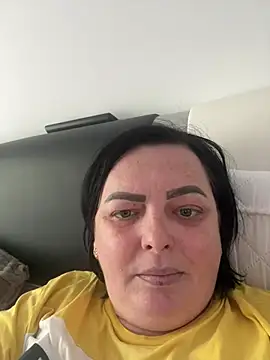 Amandamuller1982 online show from 02/04/25, 11:05