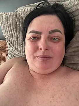 Amandamuller1982 online show from 03/04/25, 06:15