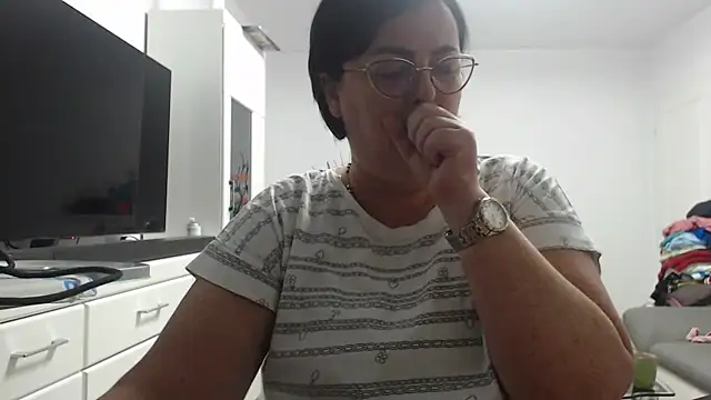 Amandamuller1982 online show from 10/03/25, 06:49