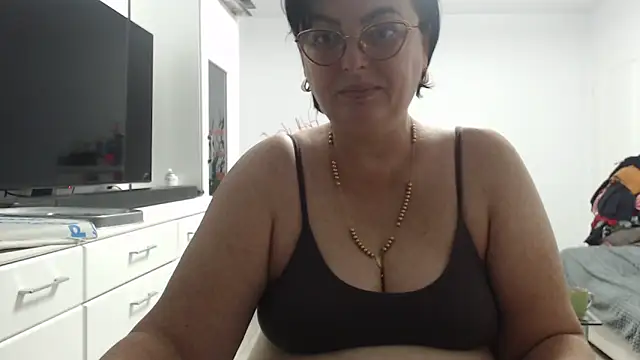 Amandamuller1982 online show from 10/15/25, 11:27