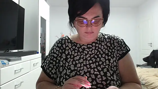 Amandamuller1982 online show from 02/04/26, 06:36