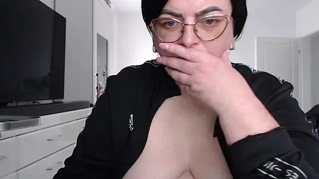 Amandamuller1982 online show from 02/13/26, 10:44