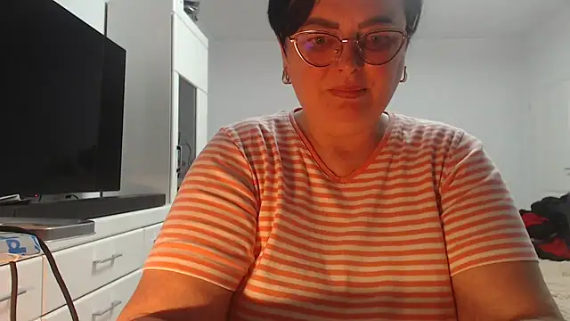 Amandamuller1982 online show from 03/30/26, 08:43