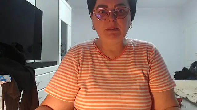 Amandamuller1982 online show from 03/31/26, 07:36