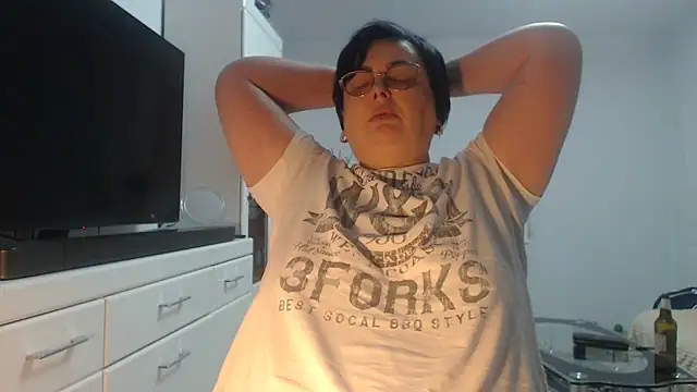 Amandamuller1982 online show from 05/03/26, 10:16
