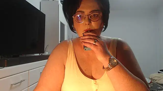 Amandamuller1982 online show from 05/14/26, 10:27
