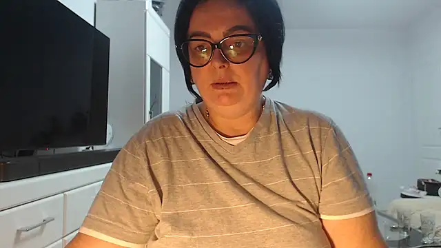 Amandamuller1982 online show from 07/04/26, 12:28