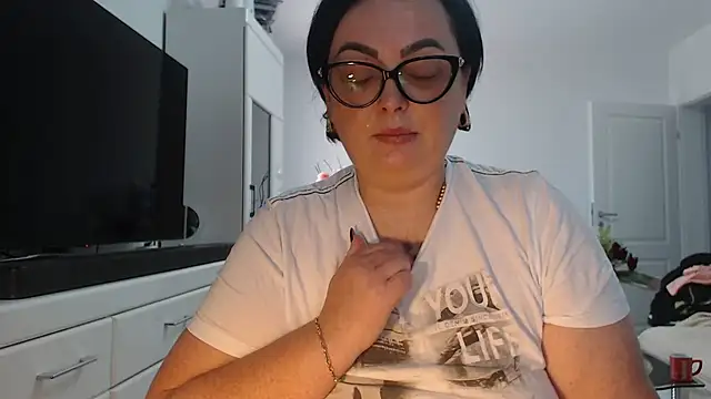 Amandamuller1982 online show from 07/17/26, 07:37