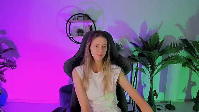 Sharon Evansi online show from 12/08/24, 08:41