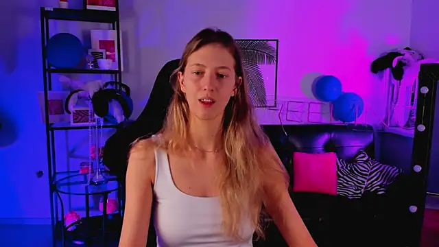 Sharon Evansi online show from 12/19/24, 08:45