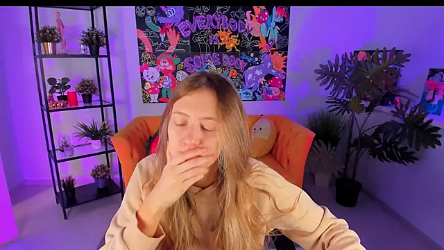 Sharon Evansi online show from 12/22/24, 09:33