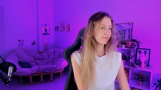 Sharon Evansi online show from 12/28/24, 09:09