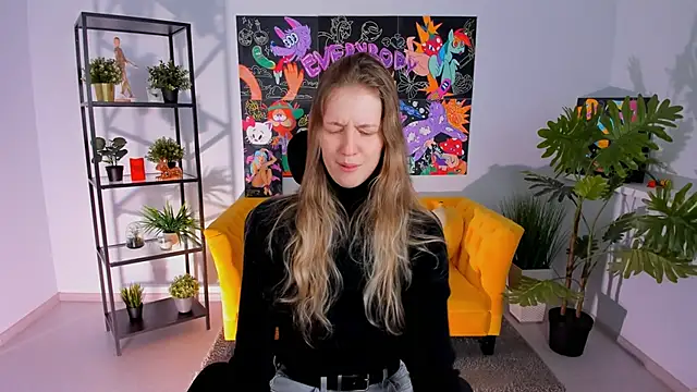 Sharon Evansi online show from 02/16/25, 03:48