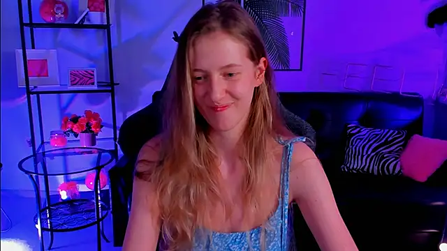 Sharon Evansi online show from 03/13/25, 06:12