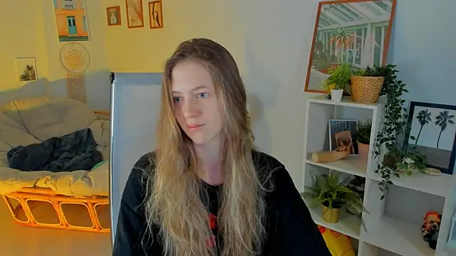 Sharon Evansi online show from 03/16/25, 12:11