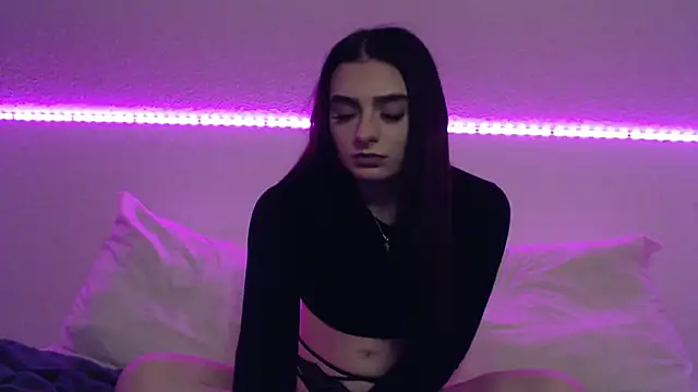 AdelinaAlia online show from 03/12/25, 09:35