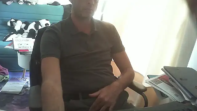 shyfrenchcock1 online show from 10/17/25, 12:52