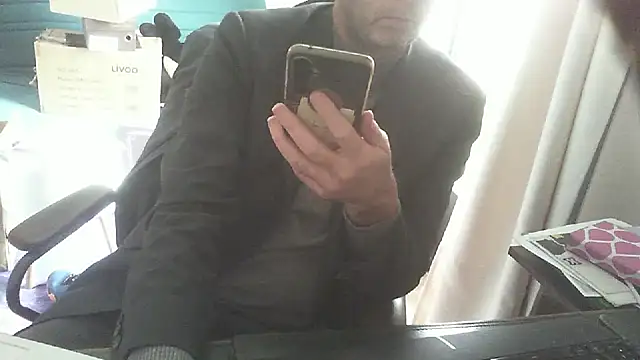 shyfrenchcock1 online show from 02/13/26, 10:22