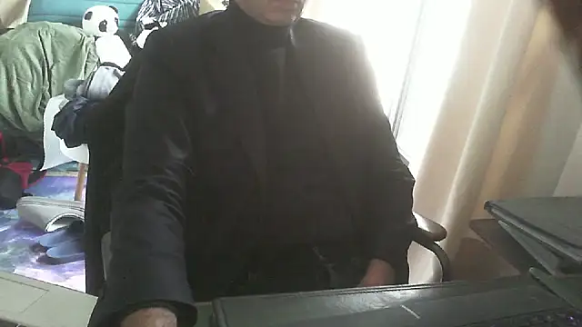 shyfrenchcock1 online show from 04/13/26, 07:58