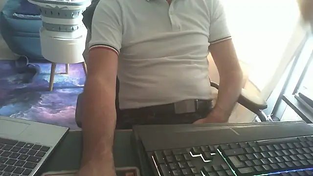 shyfrenchcock1 online show from 06/02/26, 09:00