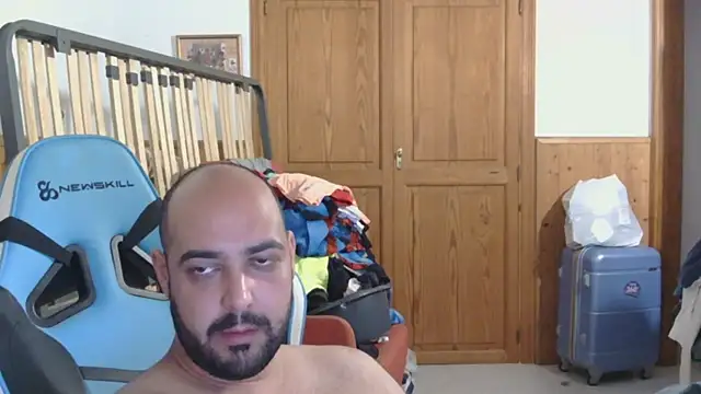 chicomallorca96 online show from 06/07/26, 04:33