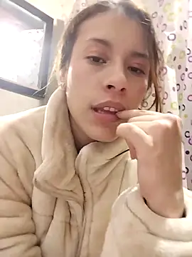 Snapshot of dahana0 chatting on 03/09/25, 01:04 dahana0 online show from 03/09/25, 01:04