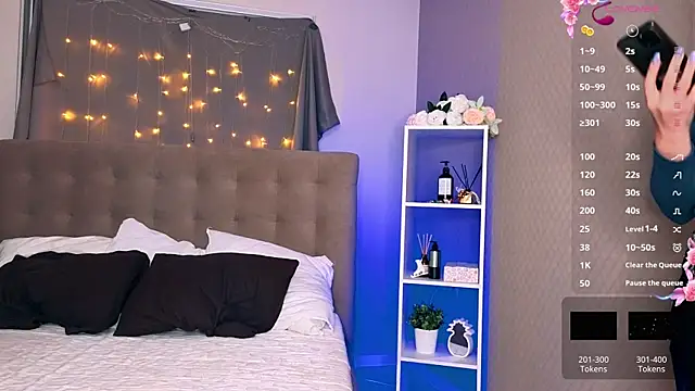 Snapshot of Bella_Murrr chatting on 01/17/25, 12:42 Bella Murrr online show from 01/17/25, 12:42