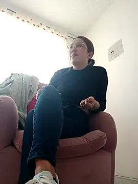 VIOLETA-25  online show from 02/20/25, 10:15