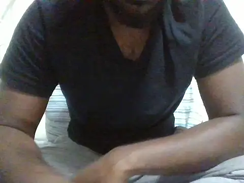 justinme00o7 online show from 12/31/24, 03:34