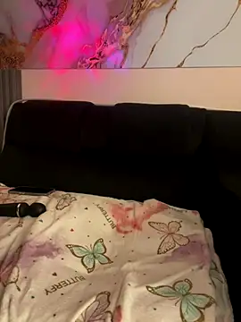 bonnie 18x online show from 12/21/25, 11:50