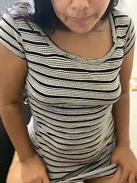 steisy325 online show from 12/16/24, 04:02