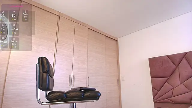 Aron Bolt online show from 09/23/25, 08:23