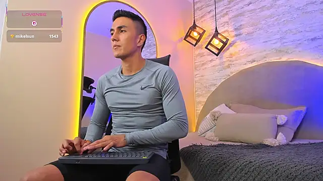 Aron Bolt online show from 03/29/26, 05:02