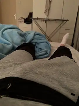 Snapshot of jessieandjames29 chatting on 02/26/25, 04:45 jessieandjames29 online show from 02/26/25, 04:45