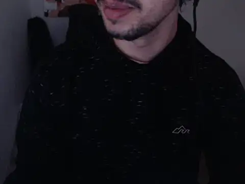 Snapshot of anjonoturno1 chatting on 01/27/25, 01:30 anjonoturno1 online show from 01/27/25, 01:30