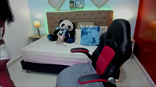 Edelaine rogers online show from 11/14/25, 06:12