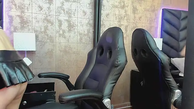 HazelMoret online show from 01/16/25, 11:58