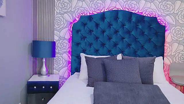 HazelMoret online show from 02/17/26, 03:25