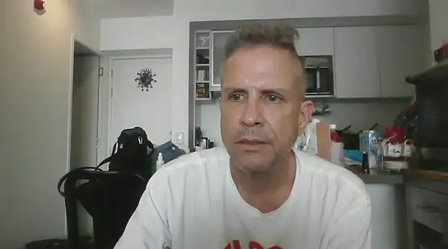 Diegoperrote682661 online show from 02/07/25, 08:42