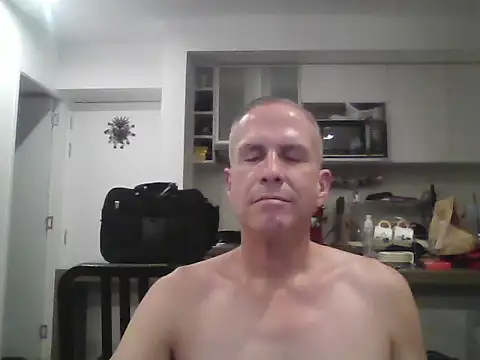 Snapshot of Diegoperrote682661 chatting on 03/23/26, 03:10 Diegoperrote682661 online show from 03/23/26, 03:10