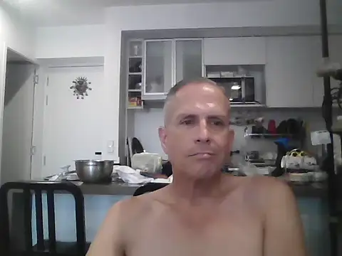 Snapshot of Diegoperrote682661 chatting on 05/04/26, 10:39 Diegoperrote682661 online show from 05/04/26, 10:39