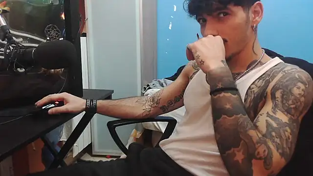 Badboyi1997 online show from 02/09/26, 10:25