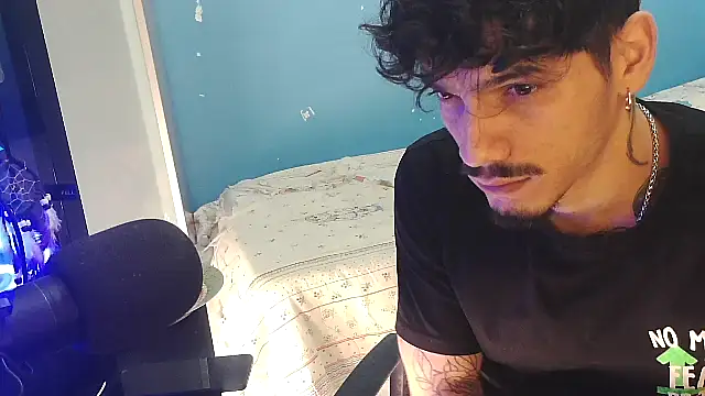 Badboyi1997 online show from 02/19/26, 12:23