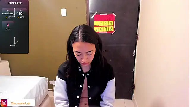 Mia scarlet69 online show from 05/21/26, 12:12
