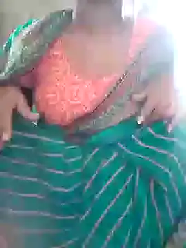 Snapshot of riya_houswife chatting on 12/12/24, 05:42 riya houswife online show from 12/12/24, 05:42