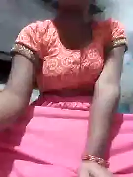 Snapshot of riya_houswife chatting on 12/16/24, 11:55 riya houswife online show from 12/16/24, 11:55