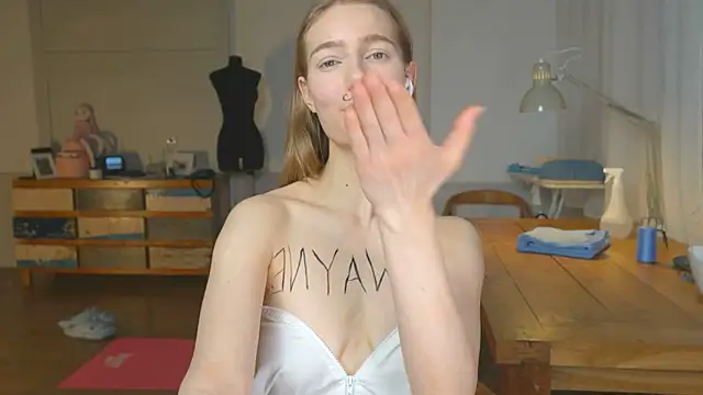 solar bella online show from 01/25/25, 12:16