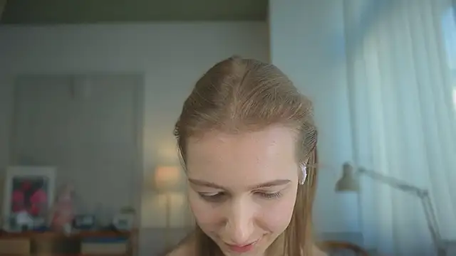 solar bella online show from 02/19/25, 02:12