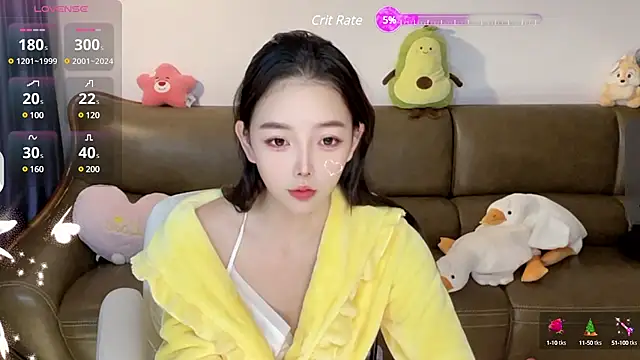 Yilin1999 online show from 12/18/24, 11:08