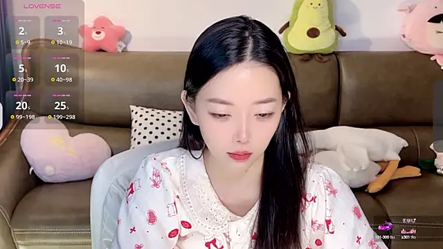 Yilin1999 online show from 01/26/25, 10:57